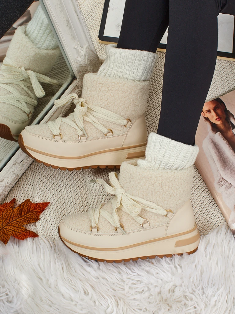 Дамски боти тип снегоходки с пух Verruna