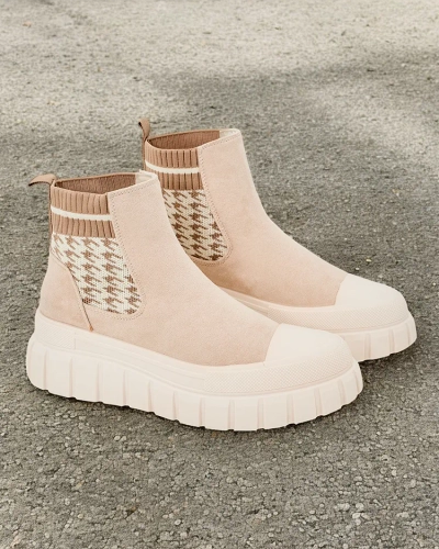 Дамски ботуши на прослойка Royalfashion Roniv