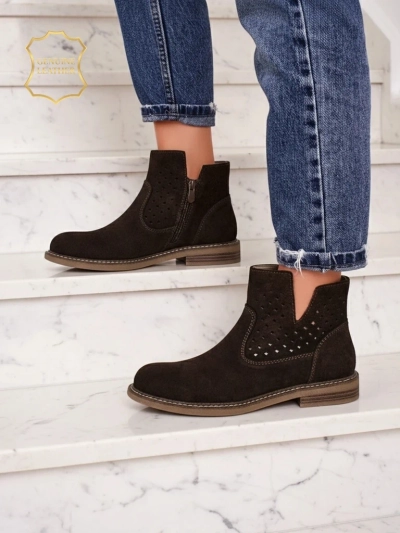 Боти Ariadne от естествен тъмнокафяв велур, плоски токове 3 см