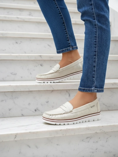 Royalfashion Жени екологични замшеви мокасини Bellisse