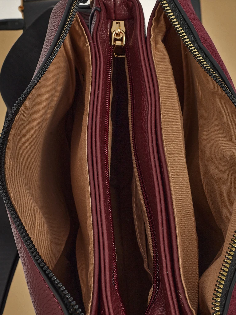 Малка дамска чанта от еко кожа Tessaria