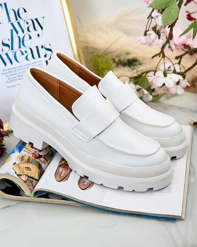 Дамски мокасини Aura бели на платформа - елегантни и удобни, еко кожа