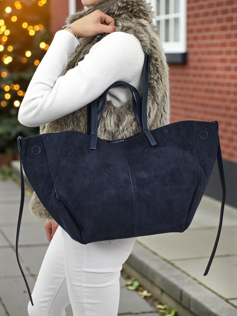 Дамска чанта shopper еко велурена с по-малка еко кожена в комплект 2в1 Elinea