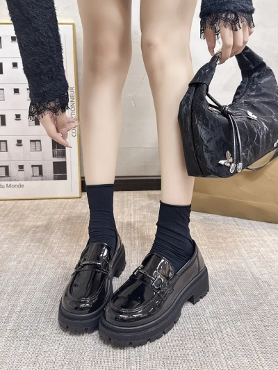 Royalfashion Дамски патентован мокасини Afidale