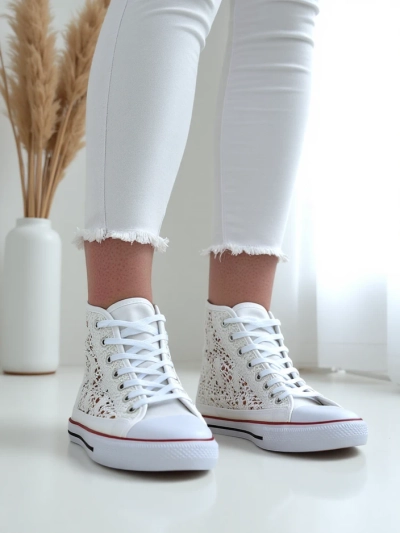 Royalfashion Женски перфориранни кецове Limme