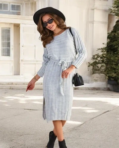 гълъбово сиво