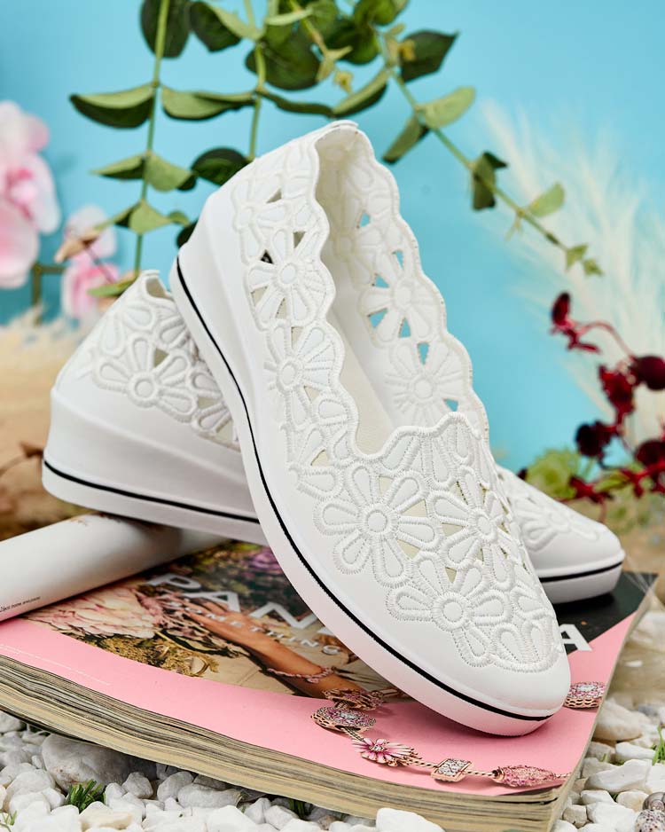 Royalfashion Дамски полуобувки на нисък ток Dellio