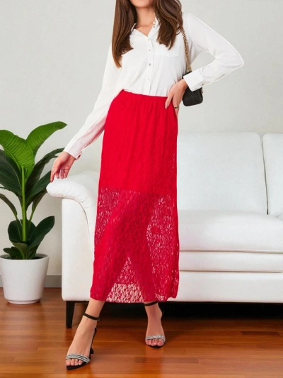 Рокля за жени на Royalfashion с дантела