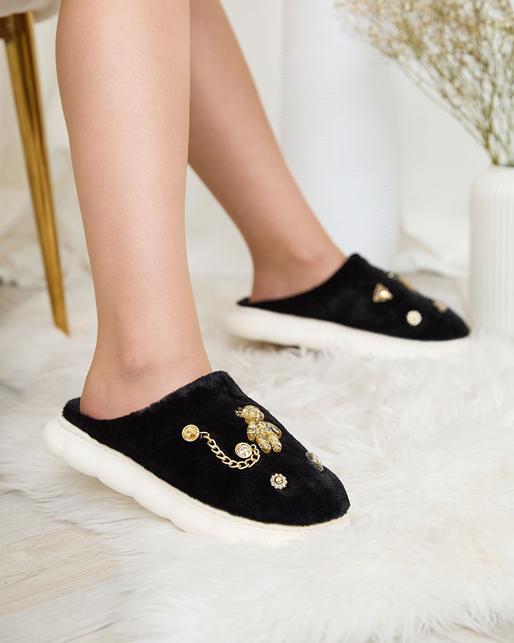 Royalfashion Черни дамски чехли от естествена кожа с орнаменти Erserra