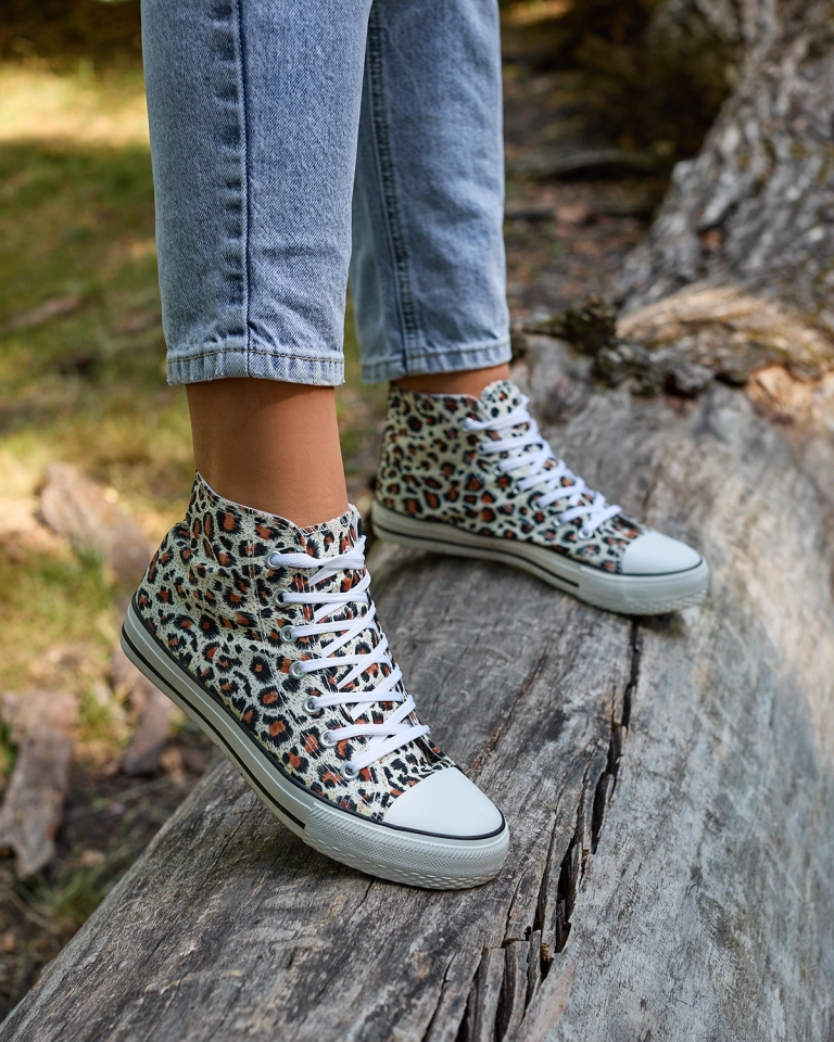 Royalfashion Дамски високи кецове в бежово с модерен десен Jungle Jive