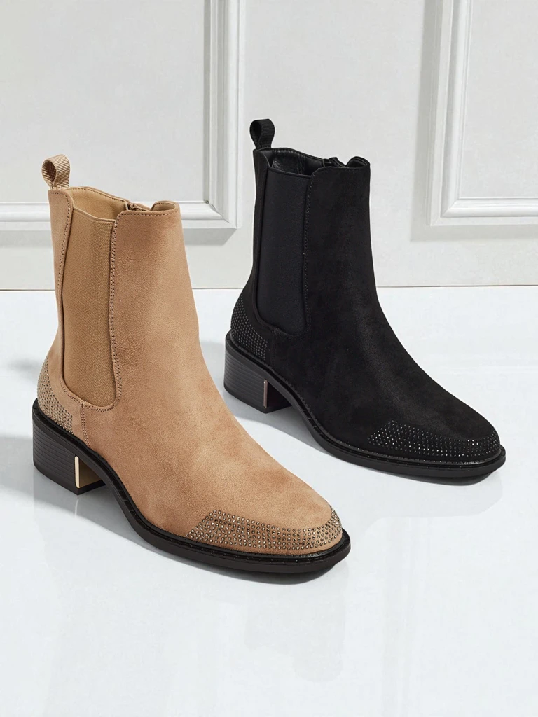 Дамски боти от еко велур, украсени с цирконии TangleMist