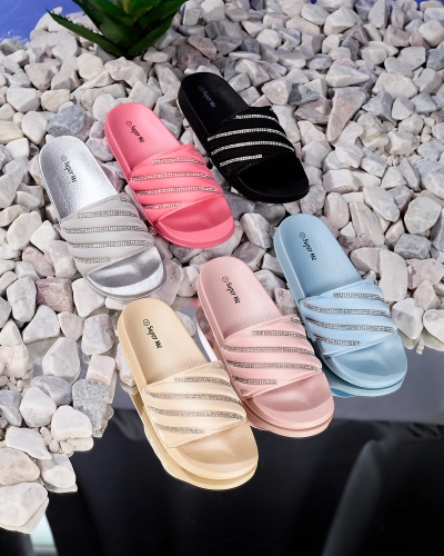 Złote damskie klapki z cyrkoniami Mytaris - Obuwie