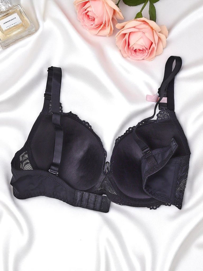 Royalfashion Дамски подплатен дантелен сутиен Delicate Grace