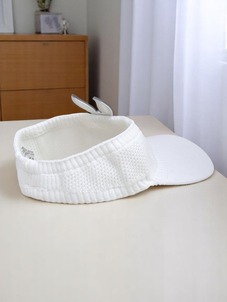 Royalfashion Детска козирка с ушички на зайче