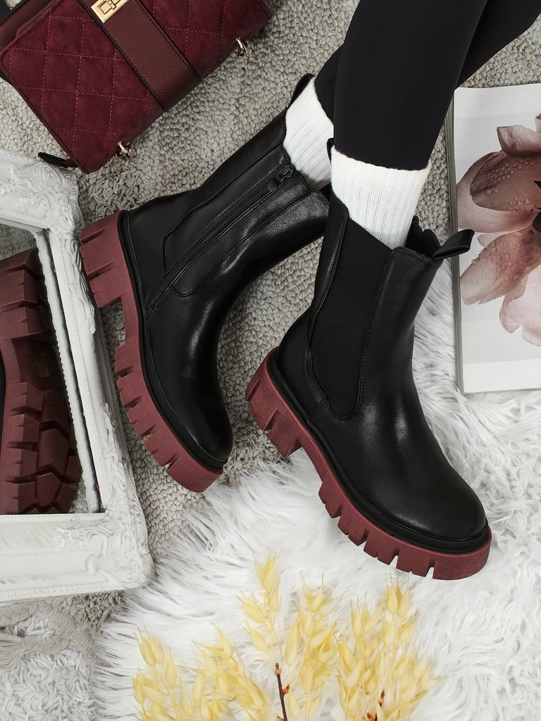 Високи дамски еко кожени боти с цветна подметка Dorvella