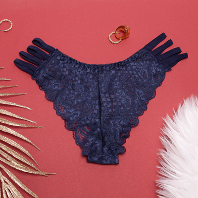 Granatowe koronkowe majtki damskie typu brazyliany z paseczkami - Bielizna