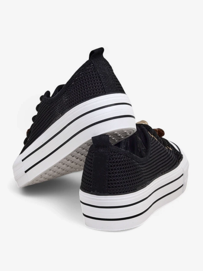 Royalfashion Женски перфорационни маратонки с декорации Osdo