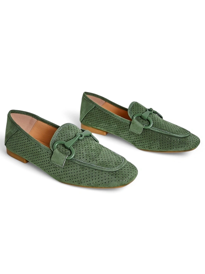 Royalfashion Дамски перфорирани лофери Laamba