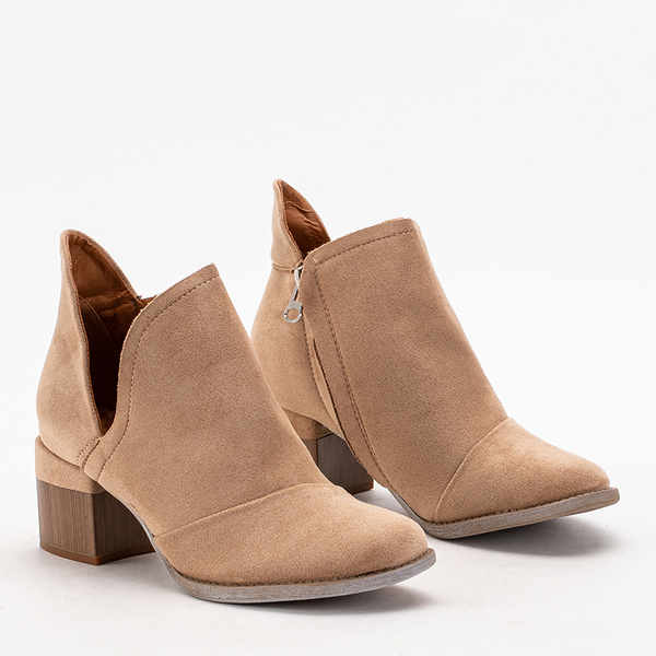 Jasnobrązowe damskie ocieplane botki na słupku Karela - Obuwie