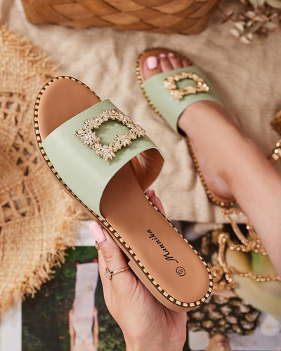 Zielone damskie eleganckie klapki ze złotą ozdobą Meriso - Obuwie