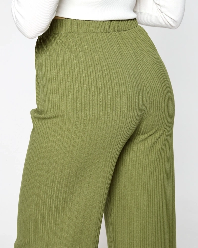 Зелен широк дамски панталон с ребра - Облекло