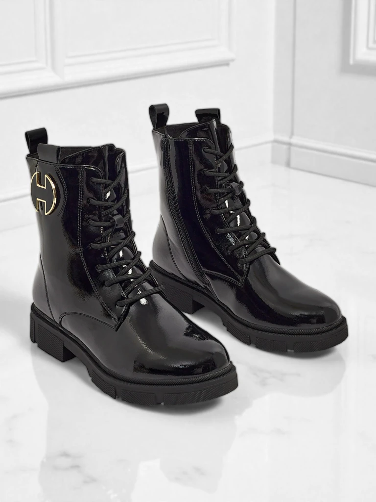 Лакирани дамски боти с връзки Kalen