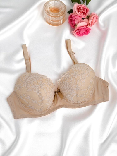 Royalfashion Дамски подплънчен сутиен с дантела Elegance Lace
