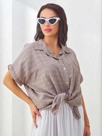 Роклек със щампа от памук с къс ръкав.