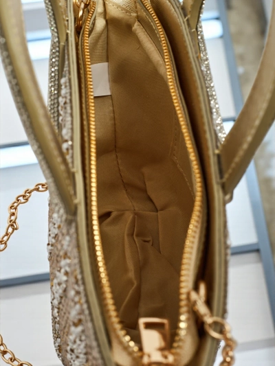 Малка дамска чанта с цирконии Sparkle Queen