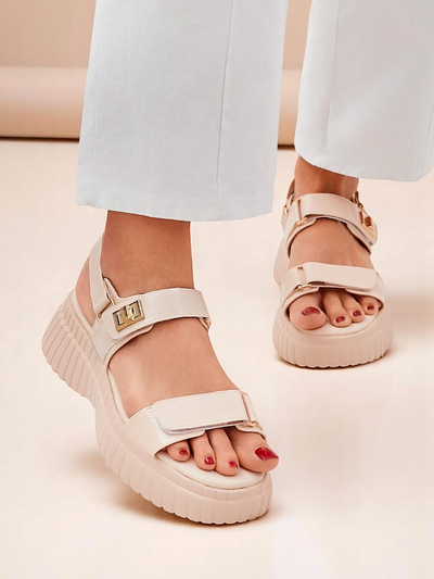 Royalfashion Дамски сандали на по-дебела подметка Aganda