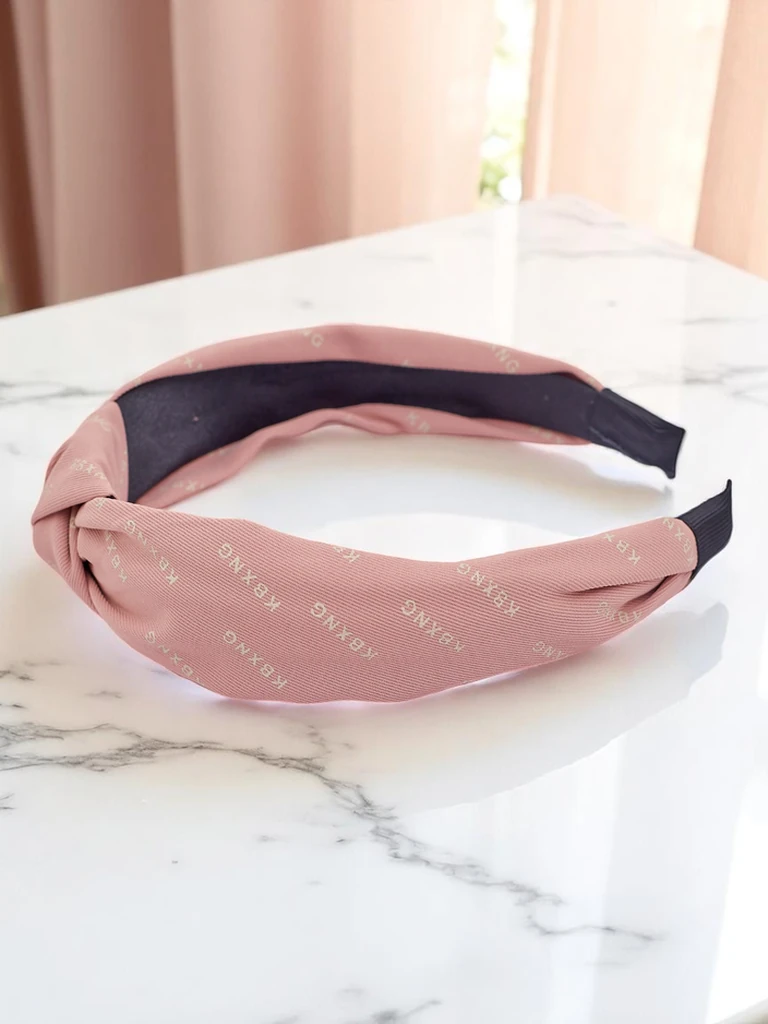 Royalfashion Диадема с плитен мотив Grafity Boom