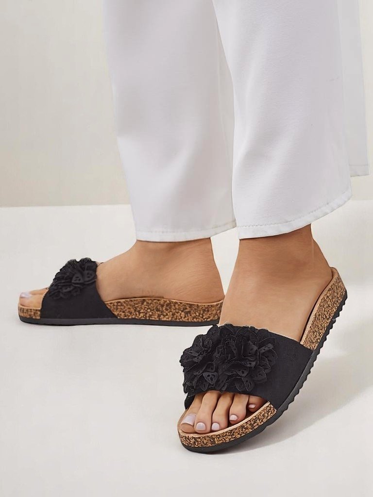 Royalfashion дамски чехли с флорални елементи Occes