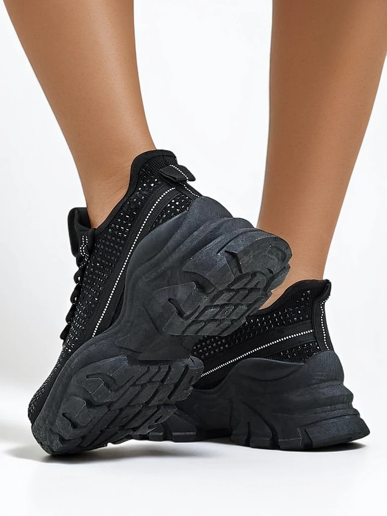 Royalfashion дамски спортни маратонки с камъни Блиско