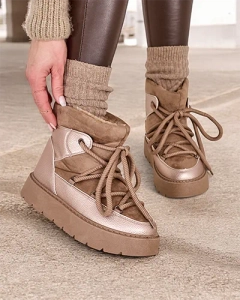 светлокафяв