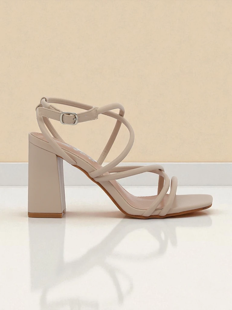 Royalfashion Дамски сандали с дебел ток Elysia