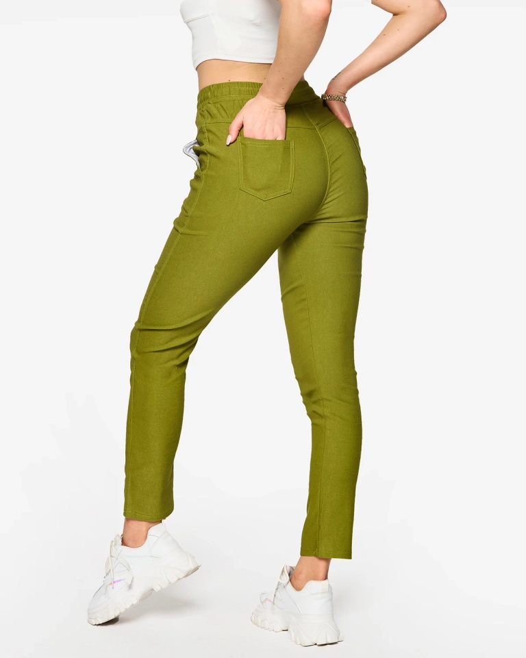 Дамски прав панталон от плат в зелено PLUS SIZE- Облекло