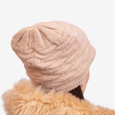 Beżowa damska ciepła czapka z perełkami - Akcesoria