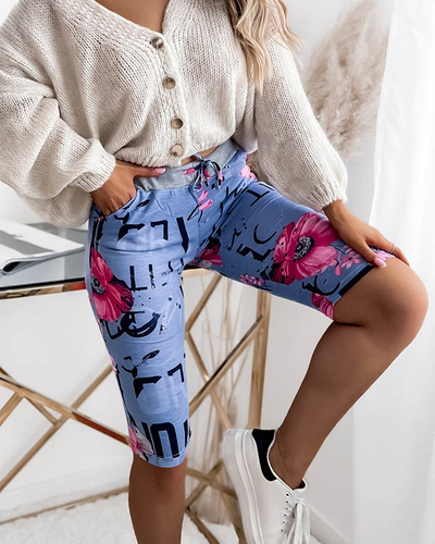 Niebiesko- różowe spodenki damskie 3/4 z printem PLUS SIZE- Odzież