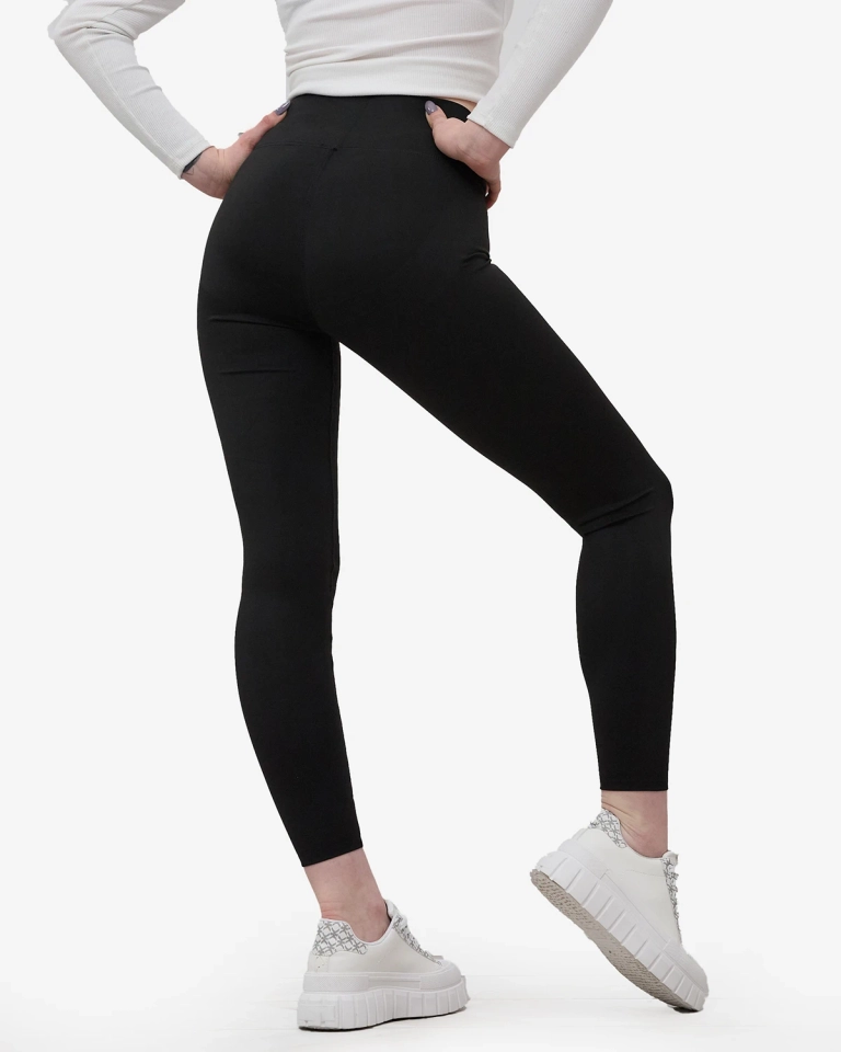 Дамски клинове с широк ластик в черно - Облекло