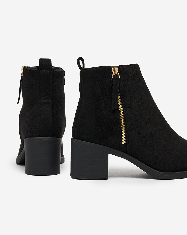 Royalfashion Черни дамски ботуши с нисък ток от еко велур Rejerry