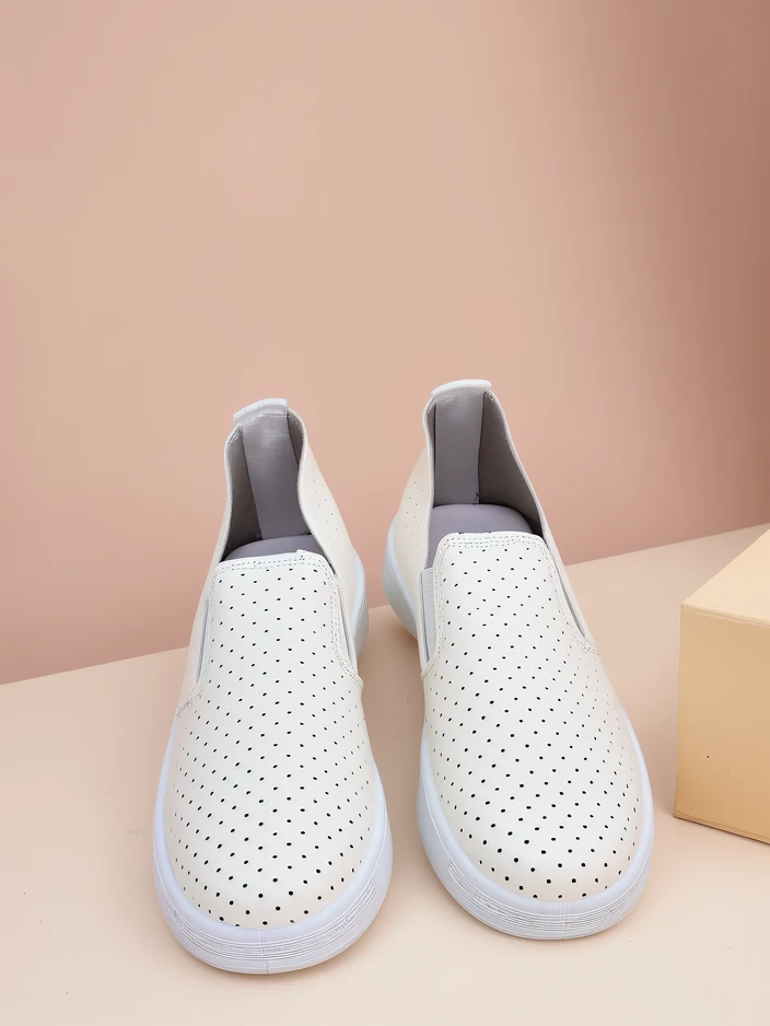 Royalfashion Дамски перфориран спортен обувки Musio