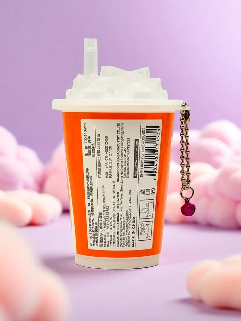 Овлажняващи кърпички в декоративна опаковка с форма на сладоледена чаша 30 бр.