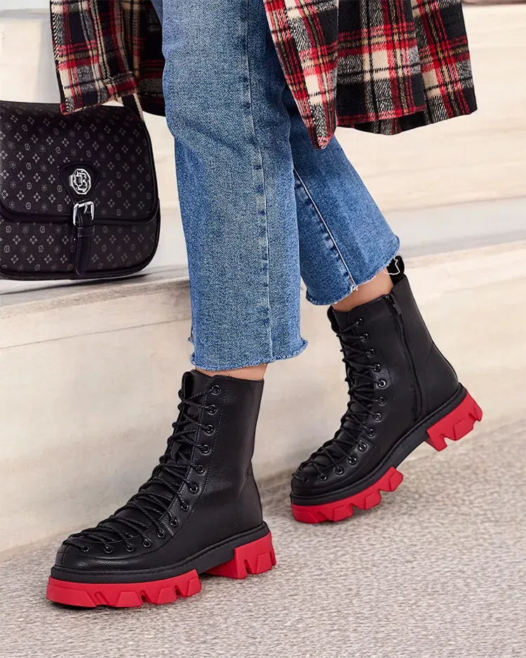 Royalfashion Дамски ботуши с дантела Xorri