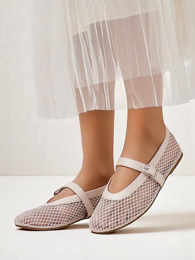 Royalfashion дамски ажурни балеринки с каишка Naommi