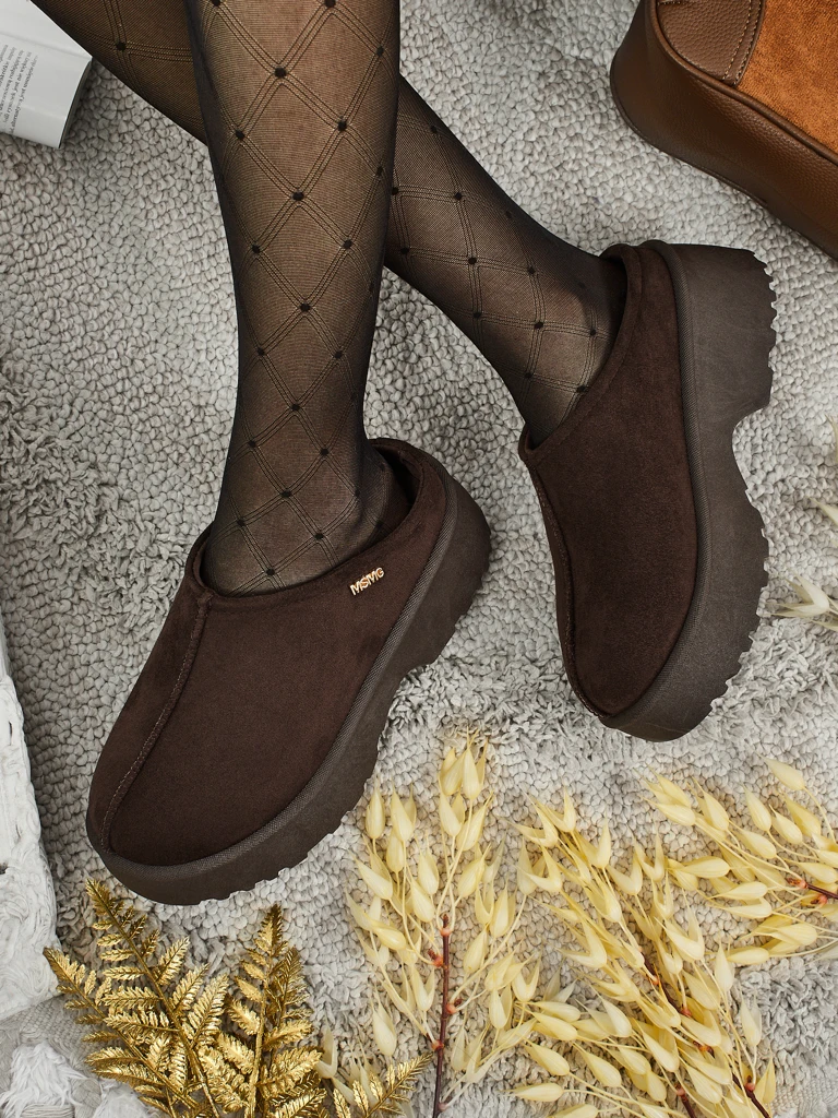 Къси дамски боти а'ла сноубутс с пухкава подплата Calindra