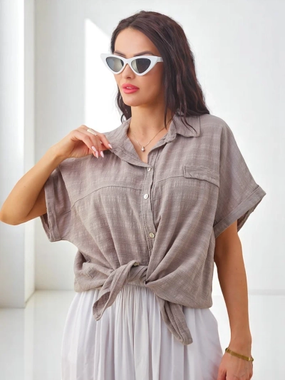 Роклек със щампа от памук с къс ръкав.