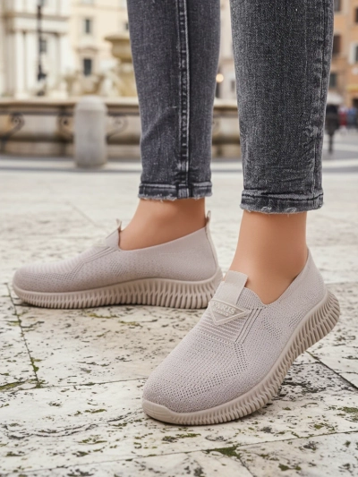 Royalfashion Дамски спортни обувки Serra, тип slip-on, от текстил