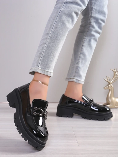 Royalfashion Дамски лакирани лофери Arieda