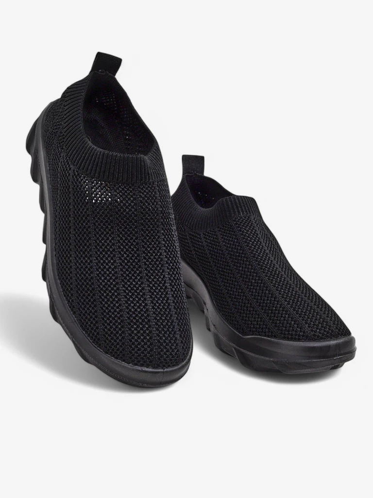 Дамски маратонки Andromeda Nero – черни, леки текстилни обувки на плоска подметка