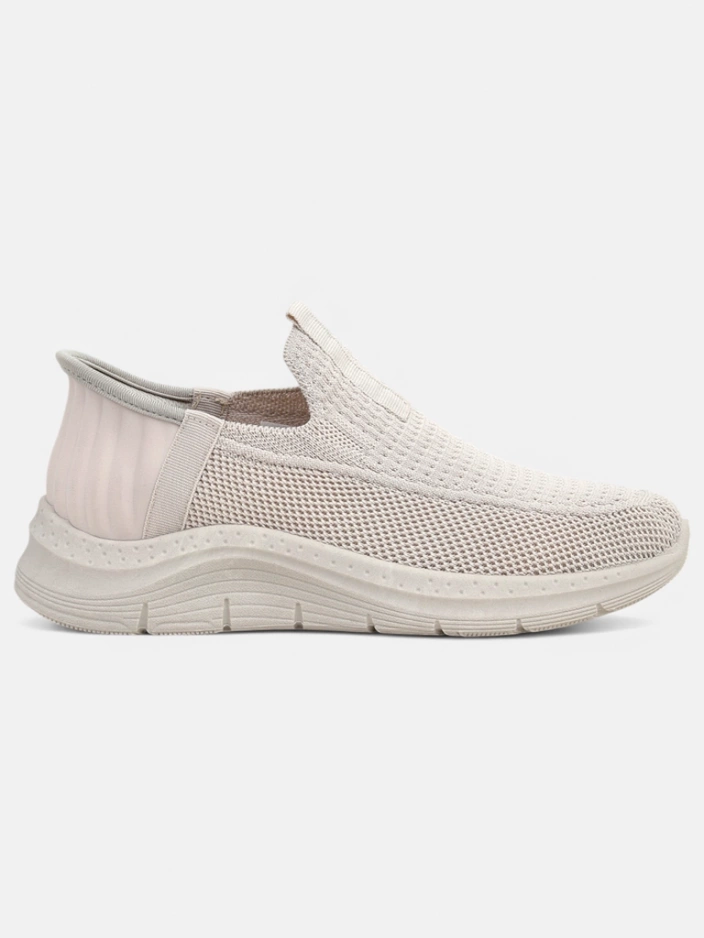 Aurelia Comfort Бежови Дамски Обувки Slip On от Плат с Плосък Ток